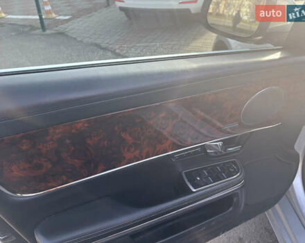 Сірий Ягуар Ікс Джей, об'ємом двигуна 3 л та пробігом 162 тис. км за 14500 $, фото 7 на Automoto.ua