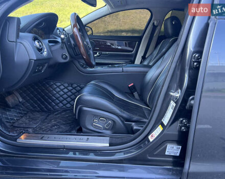 Ягуар Икс Джей 2013 в Киеве на Automoto.ua Серый Ягуар Икс Джей, объемом двигателя 3 л и пробегом 274 тыс. км за 18800 $, фото 28 на Automoto.ua