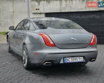 Ягуар Икс Джей 2013 в Львове на Automoto.ua Серый Ягуар Икс Джей, объемом двигателя 3 л и пробегом 175 тыс. км за 14999 $, фото 10 на Automoto.ua