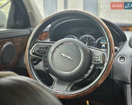 Ягуар Икс Джей 2013 в Львове на Automoto.ua Серый Ягуар Икс Джей, объемом двигателя 3 л и пробегом 175 тыс. км за 14999 $, фото 24 на Automoto.ua