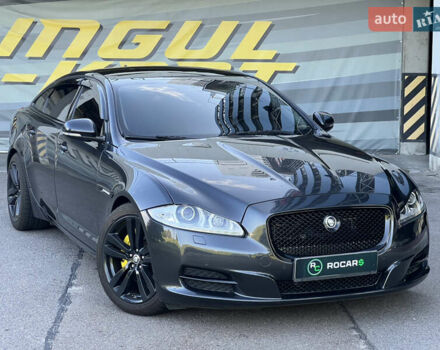 Ягуар Икс Джей 2013 в Киеве на Automoto.ua Серый Ягуар Икс Джей, объемом двигателя 3 л и пробегом 274 тыс. км за 18800 $, фото 3 на Automoto.ua