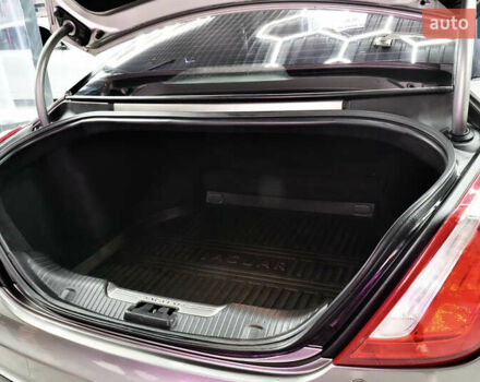 Ягуар Икс Джей 2017 в Житомире на Automoto.ua Серый Ягуар Икс Джей, объемом двигателя 3 л и пробегом 169 тыс. км за 22000 $, фото 7 на Automoto.ua