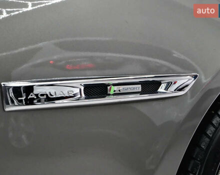 Ягуар Икс Джей 2017 в Житомире на Automoto.ua Серый Ягуар Икс Джей, объемом двигателя 3 л и пробегом 169 тыс. км за 22000 $, фото 4 на Automoto.ua