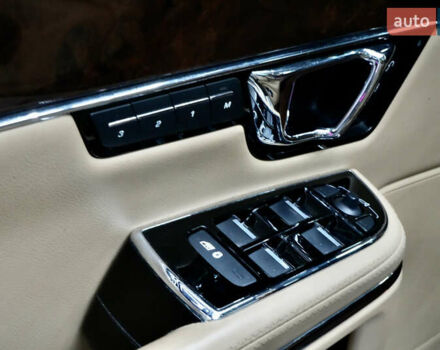 Ягуар Икс Джей 2017 в Житомире на Automoto.ua Серый Ягуар Икс Джей, объемом двигателя 3 л и пробегом 169 тыс. км за 22000 $, фото 11 на Automoto.ua