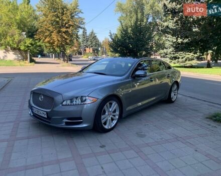 Серый Ягуар Икс Джей, объемом двигателя 3 л и пробегом 146 тыс. км за 22000 $, фото 1 на Automoto.ua