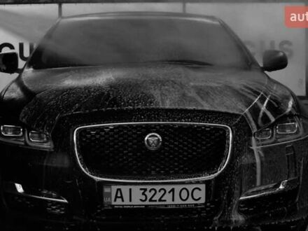 Ягуар Ікс Джей 2015 у Києві на Automoto.ua Сірий Ягуар Ікс Джей, об'ємом двигуна 3 л та пробігом 102 тис. км за 18000 $, фото 1 на Automoto.ua