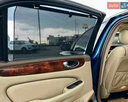 Синий Ягуар Икс Джей, объемом двигателя 3.5 л и пробегом 120 тыс. км за 25000 $, фото 35 на Automoto.ua