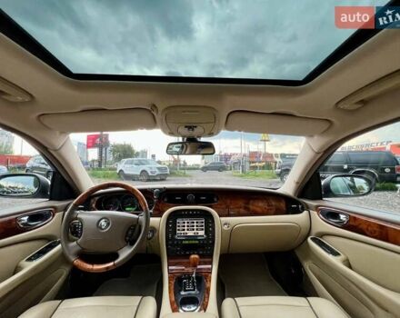 Синий Ягуар Икс Джей, объемом двигателя 3.5 л и пробегом 120 тыс. км за 25000 $, фото 19 на Automoto.ua