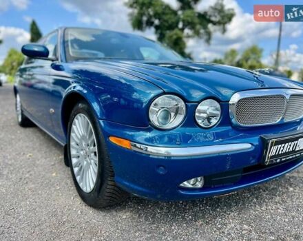 Синий Ягуар Икс Джей, объемом двигателя 3.5 л и пробегом 120 тыс. км за 25000 $, фото 44 на Automoto.ua