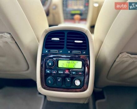 Синий Ягуар Икс Джей, объемом двигателя 3.5 л и пробегом 120 тыс. км за 25000 $, фото 20 на Automoto.ua