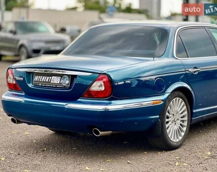 Синий Ягуар Икс Джей, объемом двигателя 3.5 л и пробегом 120 тыс. км за 25000 $, фото 12 на Automoto.ua