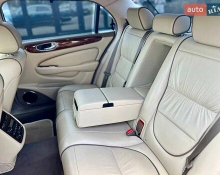 Синий Ягуар Икс Джей, объемом двигателя 3.5 л и пробегом 120 тыс. км за 25000 $, фото 37 на Automoto.ua