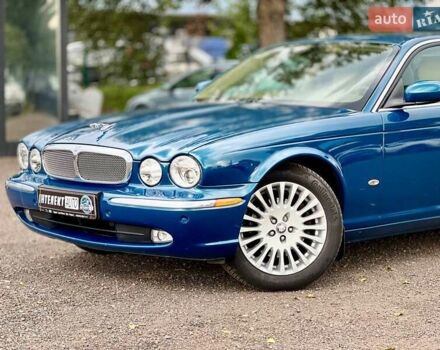 Синий Ягуар Икс Джей, объемом двигателя 3.5 л и пробегом 120 тыс. км за 25000 $, фото 9 на Automoto.ua