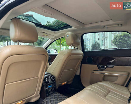 Синий Ягуар Икс Джей, объемом двигателя 2.99 л и пробегом 140 тыс. км за 24850 $, фото 51 на Automoto.ua