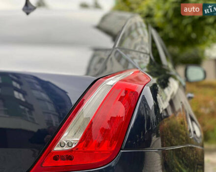 Синий Ягуар Икс Джей, объемом двигателя 2.99 л и пробегом 140 тыс. км за 24850 $, фото 21 на Automoto.ua