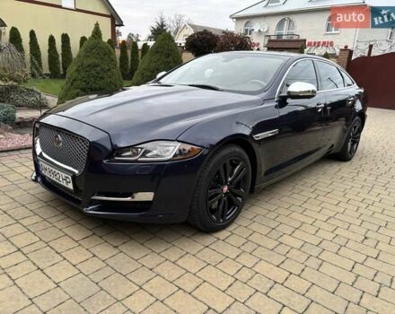 Синий Ягуар Икс Джей, объемом двигателя 3 л и пробегом 147 тыс. км за 24700 $, фото 3 на Automoto.ua