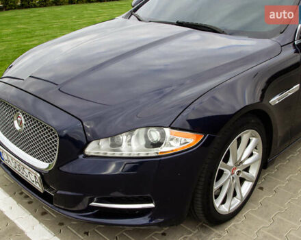 Синий Ягуар Икс Джей, объемом двигателя 3 л и пробегом 177 тыс. км за 15150 $, фото 1 на Automoto.ua