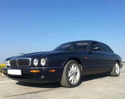 Синий Ягуар Икс Джей, объемом двигателя 0 л и пробегом 1 тыс. км за 15500 $, фото 1 на Automoto.ua