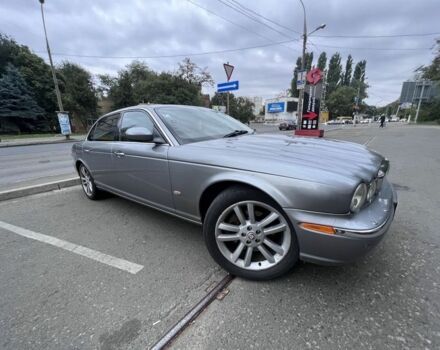 Сірий Ягуар ХДЖ8, об'ємом двигуна 4.2 л та пробігом 98 тис. км за 2200 $, фото 4 на Automoto.ua