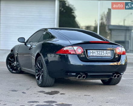 Черный Ягуар ХК, объемом двигателя 4.2 л и пробегом 37 тыс. км за 17500 $, фото 3 на Automoto.ua