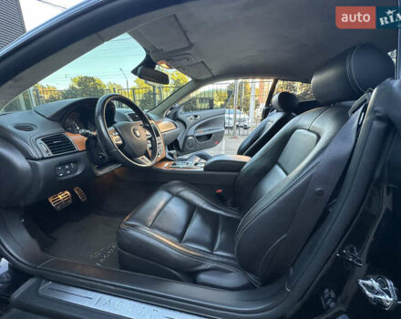 Черный Ягуар ХК, объемом двигателя 4.2 л и пробегом 37 тыс. км за 17500 $, фото 24 на Automoto.ua