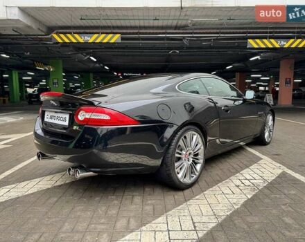 Черный Ягуар ХК, объемом двигателя 5 л и пробегом 65 тыс. км за 27990 $, фото 6 на Automoto.ua