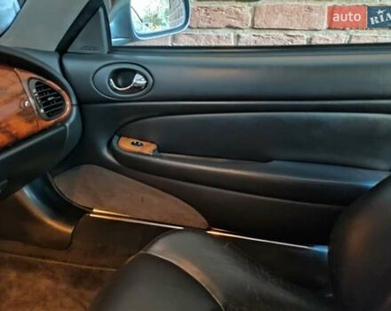 Синий Ягуар ХК, объемом двигателя 4 л и пробегом 999 тыс. км за 20960 $, фото 8 на Automoto.ua