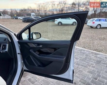 Білий Ягуар I-Pace, об'ємом двигуна 0 л та пробігом 170 тис. км за 21999 $, фото 28 на Automoto.ua