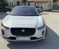 Белый Ягуар I-Pace, объемом двигателя 0 л и пробегом 122 тыс. км за 25700 $, фото 2 на Automoto.ua
