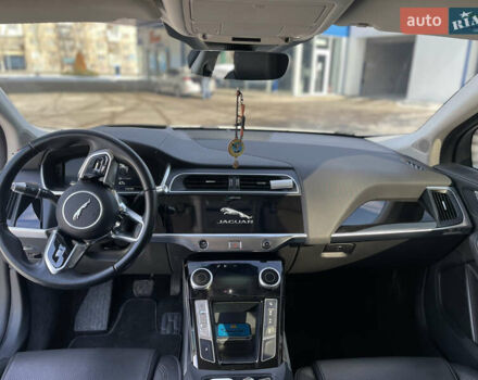 Белый Ягуар I-Pace, объемом двигателя 0 л и пробегом 150 тыс. км за 26000 $, фото 7 на Automoto.ua
