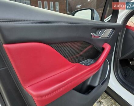 Білий Ягуар I-Pace, об'ємом двигуна 0 л та пробігом 44 тис. км за 30500 $, фото 16 на Automoto.ua