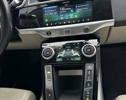 Білий Ягуар I-Pace, об'ємом двигуна 0 л та пробігом 85 тис. км за 24900 $, фото 32 на Automoto.ua
