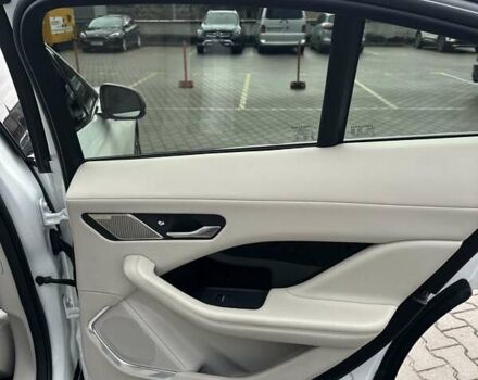 Білий Ягуар I-Pace, об'ємом двигуна 0 л та пробігом 85 тис. км за 24900 $, фото 28 на Automoto.ua
