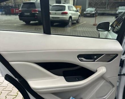 Білий Ягуар I-Pace, об'ємом двигуна 0 л та пробігом 85 тис. км за 24900 $, фото 21 на Automoto.ua