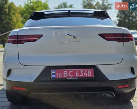 Белый Ягуар I-Pace, объемом двигателя 0 л и пробегом 100 тыс. км за 22900 $, фото 10 на Automoto.ua