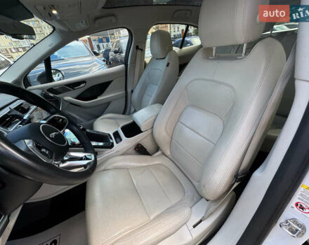 Белый Ягуар I-Pace, объемом двигателя 0 л и пробегом 62 тыс. км за 23000 $, фото 15 на Automoto.ua