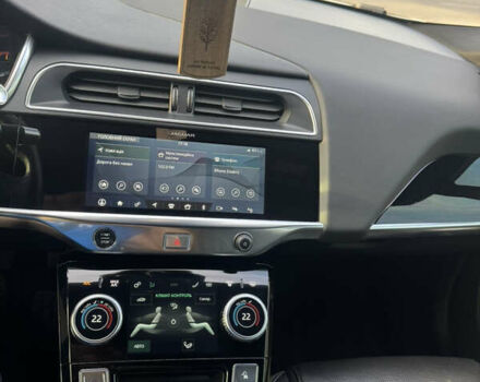 Белый Ягуар I-Pace, объемом двигателя 0 л и пробегом 161 тыс. км за 23500 $, фото 9 на Automoto.ua