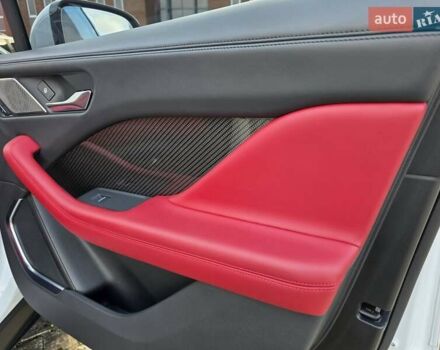 Білий Ягуар I-Pace, об'ємом двигуна 0 л та пробігом 44 тис. км за 30500 $, фото 12 на Automoto.ua