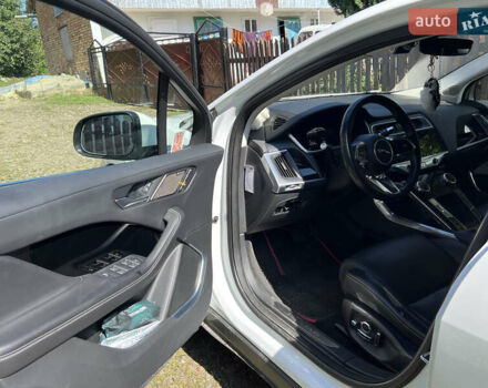Білий Ягуар I-Pace, об'ємом двигуна 0 л та пробігом 127 тис. км за 24450 $, фото 8 на Automoto.ua