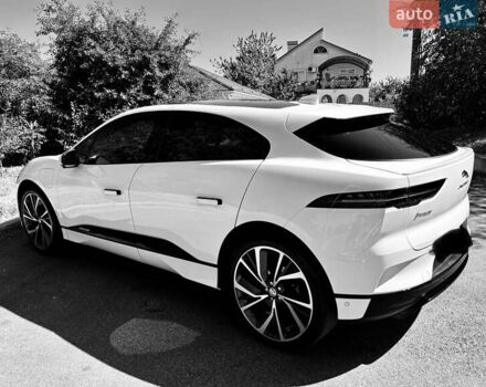 Белый Ягуар I-Pace, объемом двигателя 0 л и пробегом 83 тыс. км за 26500 $, фото 5 на Automoto.ua