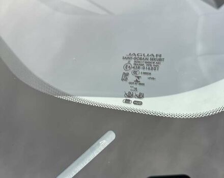 Білий Ягуар I-Pace, об'ємом двигуна 0 л та пробігом 85 тис. км за 24900 $, фото 12 на Automoto.ua