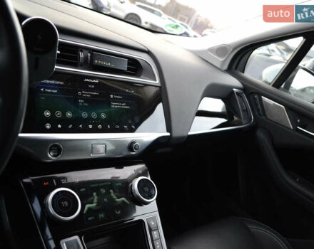 Белый Ягуар I-Pace, объемом двигателя 0 л и пробегом 99 тыс. км за 23999 $, фото 20 на Automoto.ua