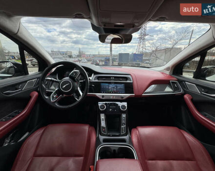 Белый Ягуар I-Pace, объемом двигателя 0 л и пробегом 99 тыс. км за 27999 $, фото 15 на Automoto.ua