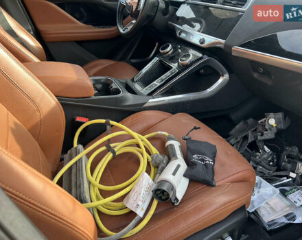 Белый Ягуар I-Pace, объемом двигателя 0 л и пробегом 83 тыс. км за 13900 $, фото 13 на Automoto.ua