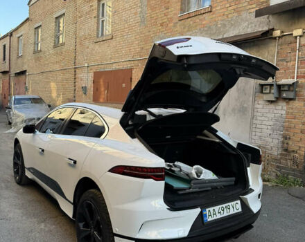 Білий Ягуар I-Pace, об'ємом двигуна 0 л та пробігом 35 тис. км за 29999 $, фото 4 на Automoto.ua