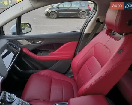 Белый Ягуар I-Pace, объемом двигателя 0 л и пробегом 65 тыс. км за 31800 $, фото 27 на Automoto.ua