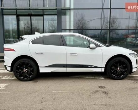 Белый Ягуар I-Pace, объемом двигателя 0 л и пробегом 105 тыс. км за 24999 $, фото 3 на Automoto.ua