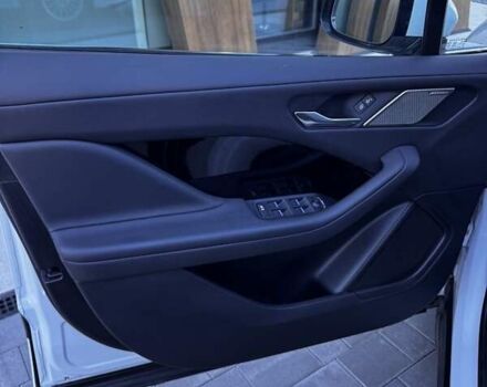 Белый Ягуар I-Pace, объемом двигателя 0 л и пробегом 83 тыс. км за 23200 $, фото 35 на Automoto.ua