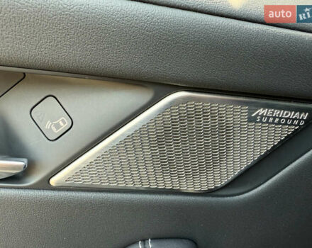 Белый Ягуар I-Pace, объемом двигателя 0 л и пробегом 130 тыс. км за 21950 $, фото 13 на Automoto.ua