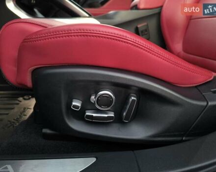 Белый Ягуар I-Pace, объемом двигателя 0 л и пробегом 65 тыс. км за 31800 $, фото 24 на Automoto.ua